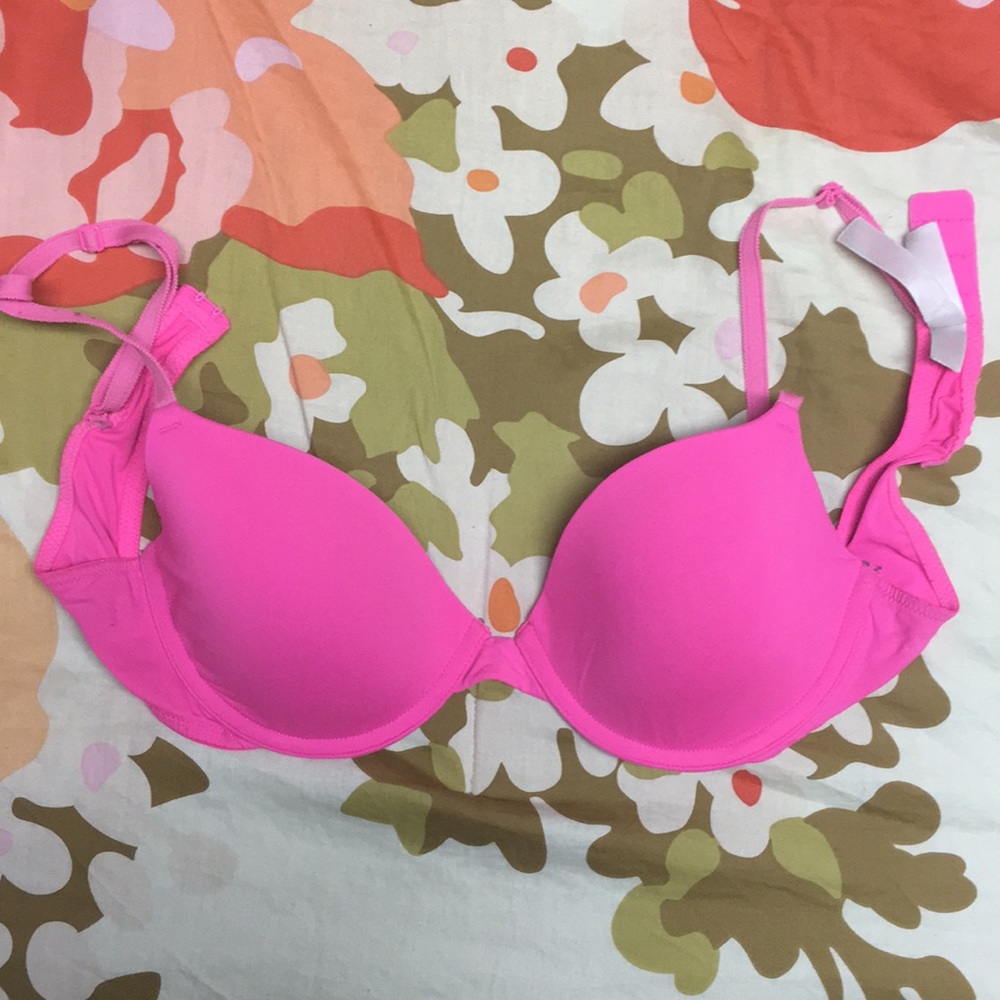 PINK tshirt bra